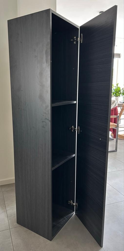 Hoge smalle badkamerkast met planken - Donker hout, Huis en Inrichting, Ophalen, Gebruikt