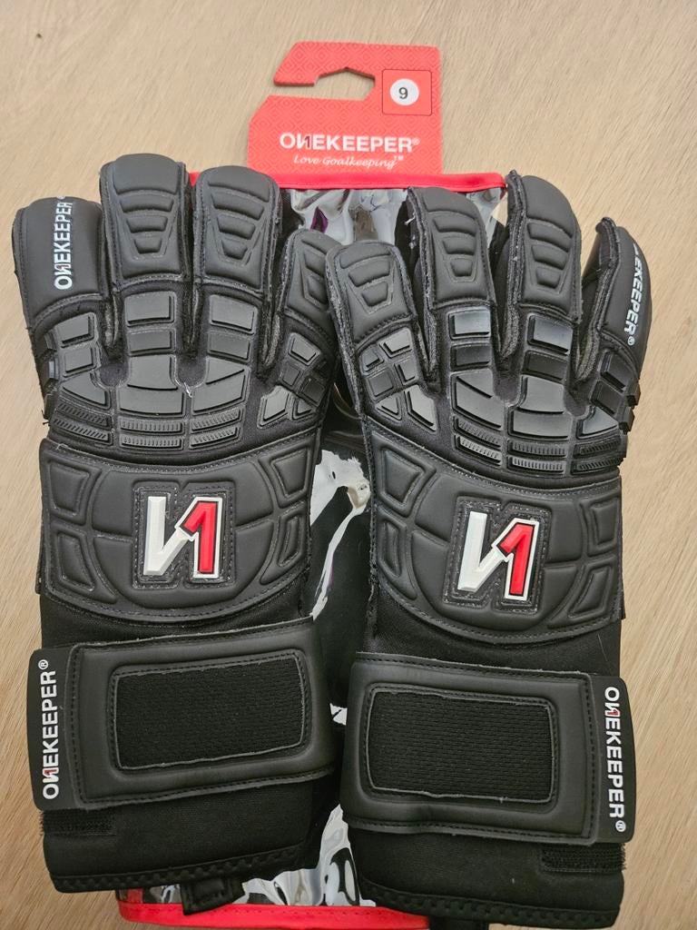Nieuw paar One keepershandschoenen, Ophalen of Verzenden, Nieuw, Handschoenen