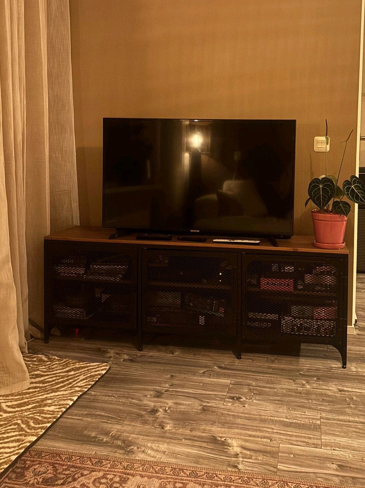 Fjällbo ikea tv meubel, Ophalen, 25 tot 50 cm, Minder dan 100 cm