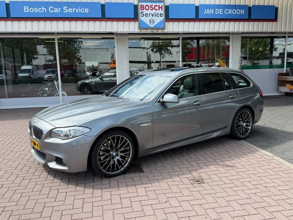 Bmw 5-SERIE 528i High Exe M-Sport NL-auto BOMVOL #WOWFACTOR, Auto's, BMW, Automaat, Euro 5, Achterwielaandrijving, Gebruikt