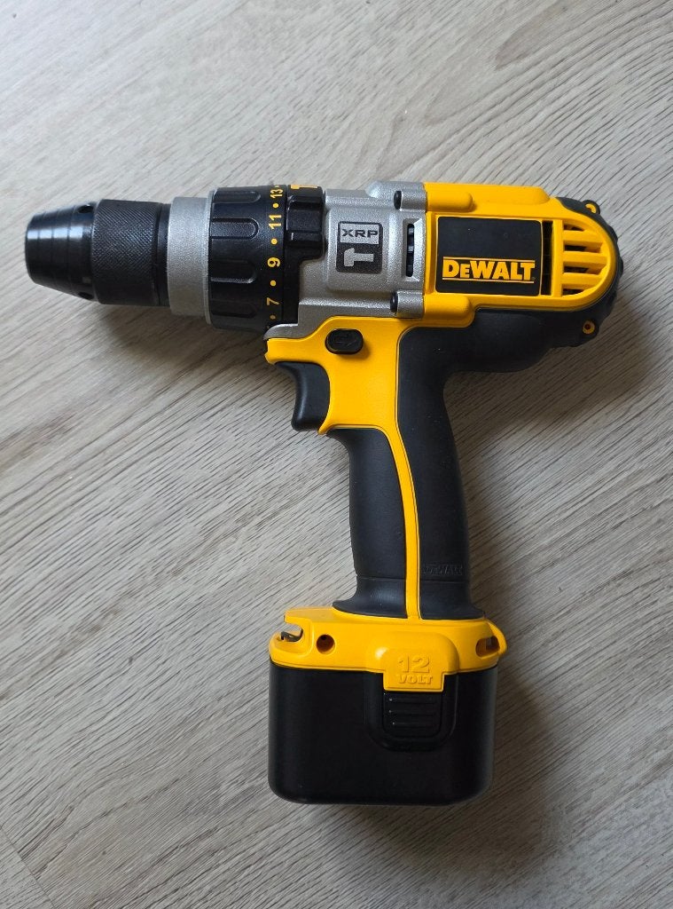 DeWalt XRP 12V Boor-/Schroefmachine, Ophalen of Verzenden, Minder dan 400 watt, Variabele snelheid, Zo goed als nieuw