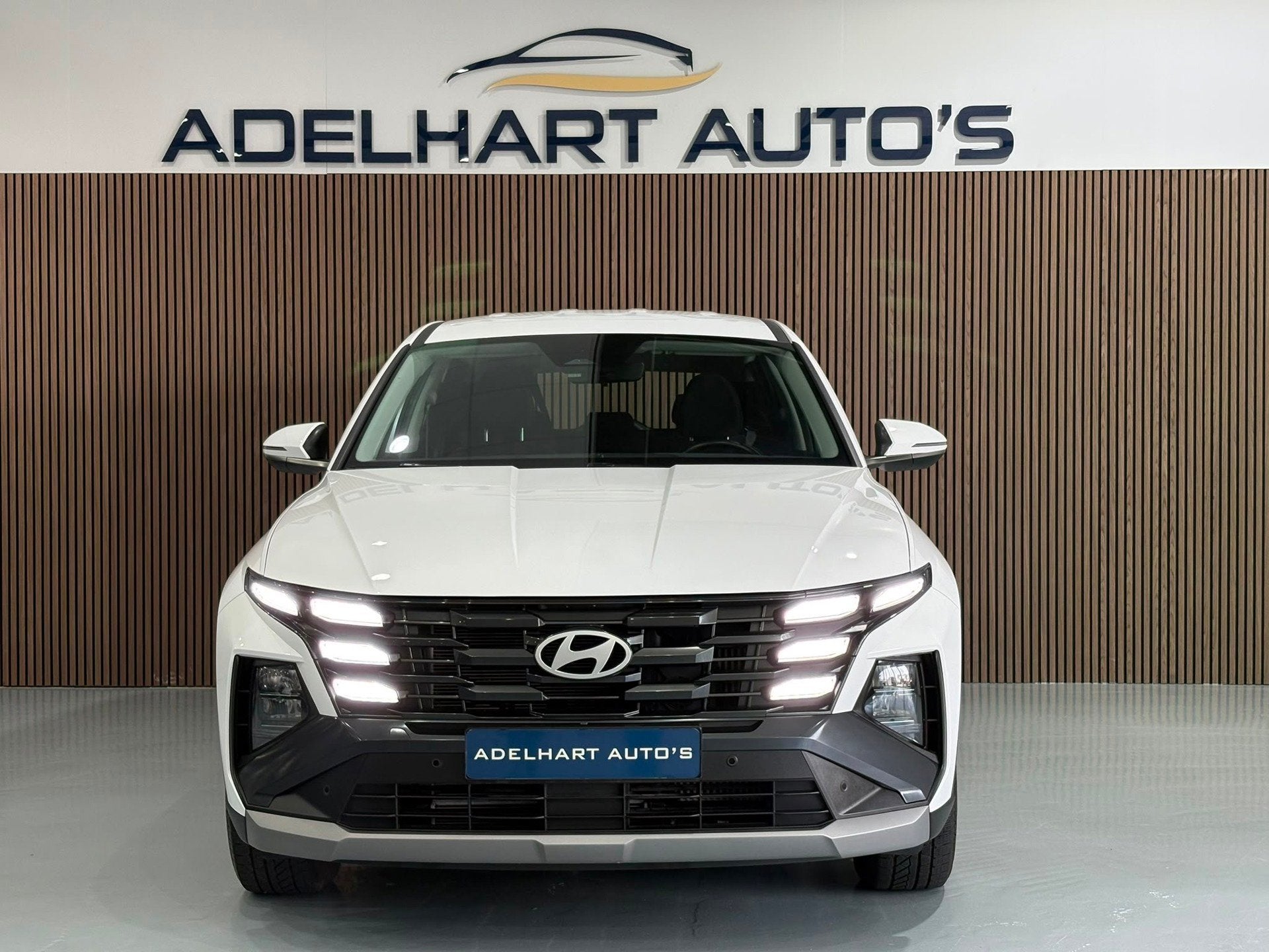 Hyundai Tucson 1.6 T-GDI HEV Comfort 215 PK Nieuw Model Auto, Gebruikt, 4 cilinders, Wit, Origineel Nederlands