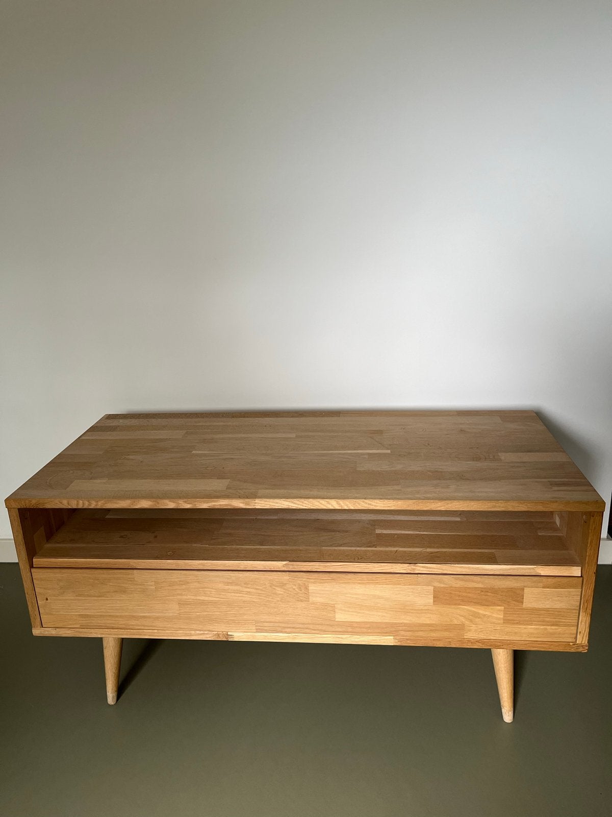 Houten TV-meubel met lade en open vak, Ophalen, Gebruikt, 100 tot 150 cm, Eikenhout