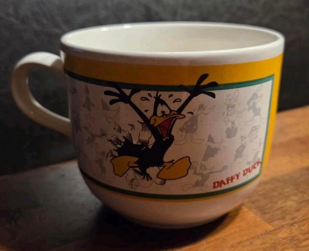 Daffy Duck Mok : Tableware England, Ophalen of Verzenden, Zo goed als nieuw, Keramiek, Kop(pen) en/of Schotel(s)
