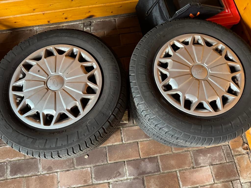 Ford transit zomerbanden en velgen 215/65R15C, Ophalen, 16 inch, Banden en Velgen, Zomerbanden