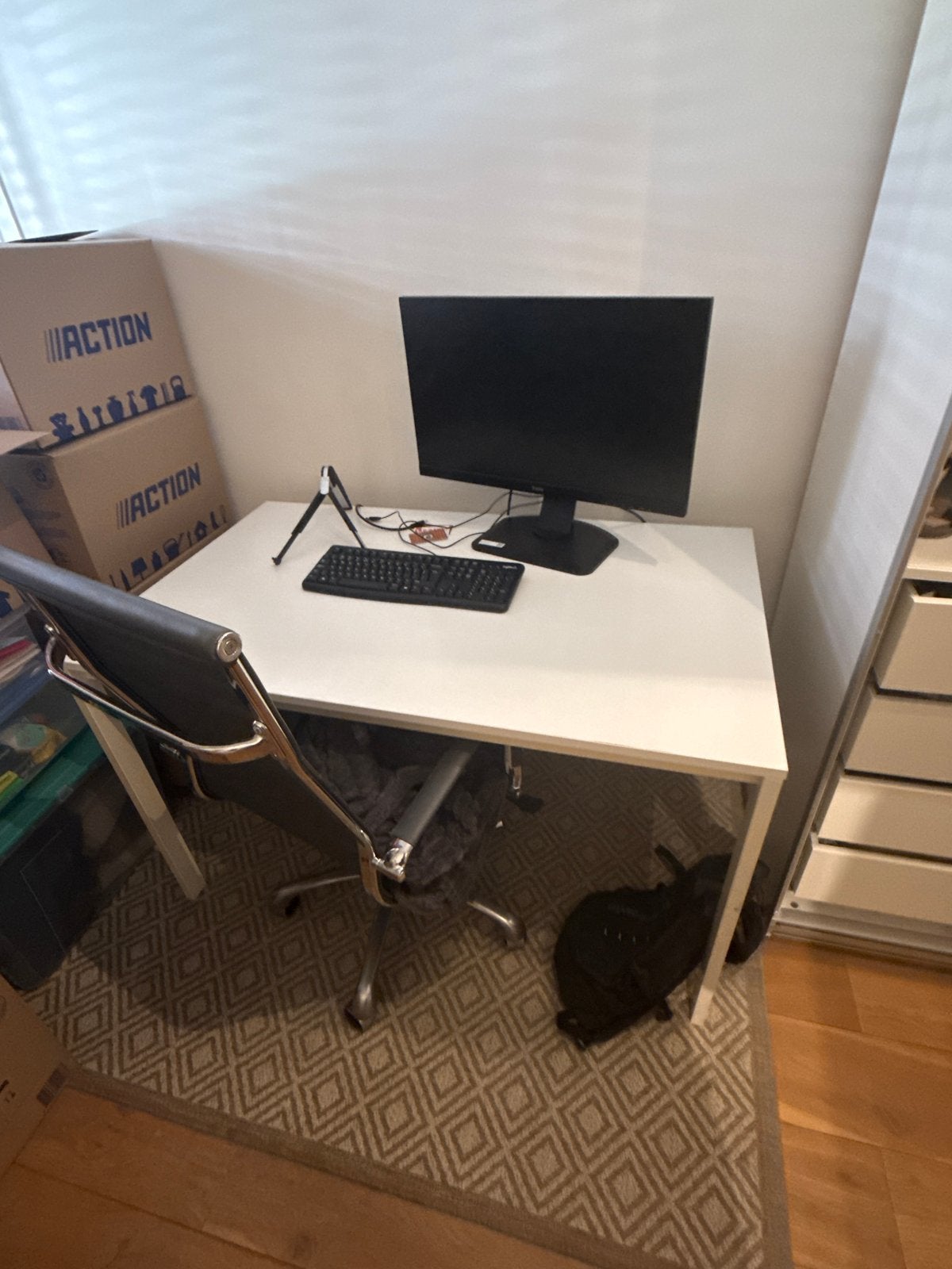 Witte IKEA tafel - Ideaal als bureau of eettafel, Demontabel, Spaanplaat of MDF, Ophalen of Verzenden, Zo goed als nieuw