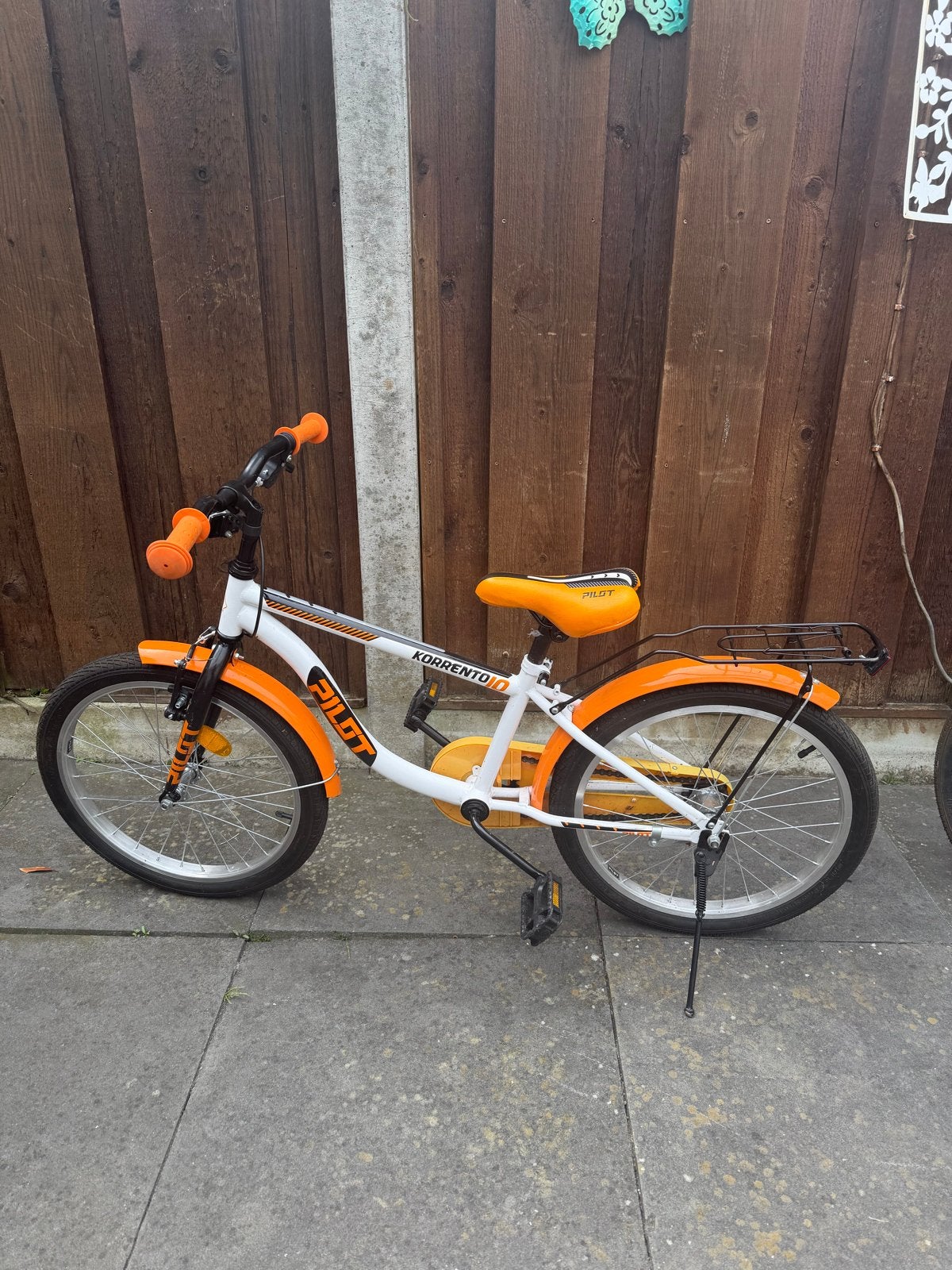 Pilot Korrento Kinderfiets 20 inch - Zo goed als nieuw, Ophalen of Verzenden, Zo goed als nieuw, Velgrem, 20 inch of meer