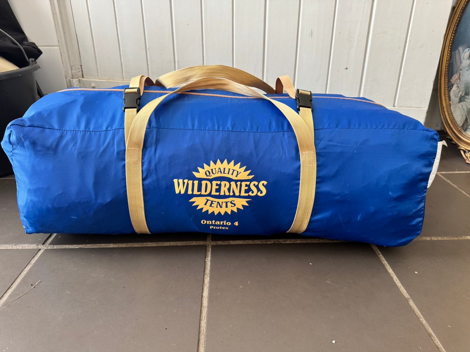 Nette Wildebeast tent met leefruimte en 3 ingangen, Ophalen of Verzenden