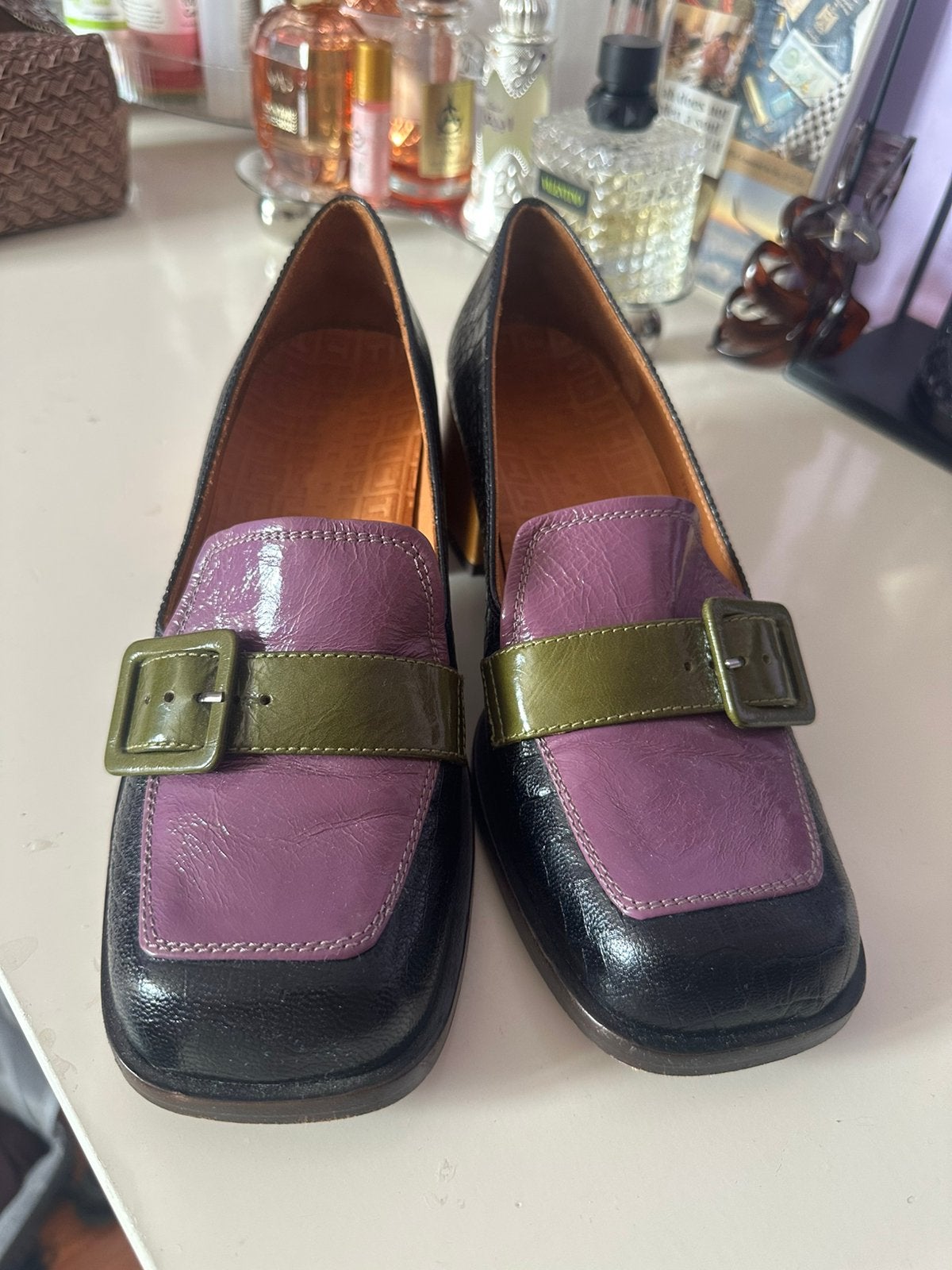 Chie Mihara 38,5, Loafers, Verzenden, Zwart, Zo goed als nieuw