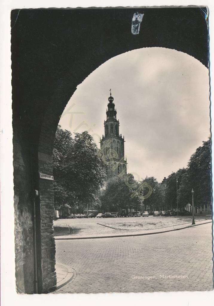 Groningen - Doorkijkje - Martinitoren  [003-6665, Verzenden, 1960 tot 1980, Gelopen, Groningen
