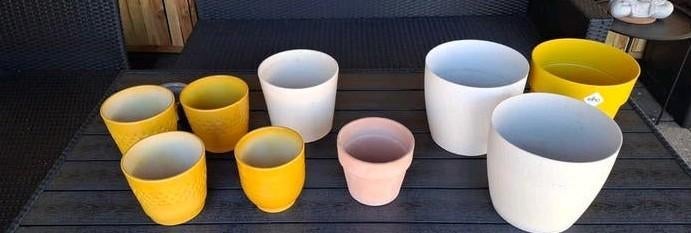 Bloempotten keramiek en plastic., Tuin en Terras, Bloempotten, Ophalen, Kunststof, Rond, Minder dan 40 cm