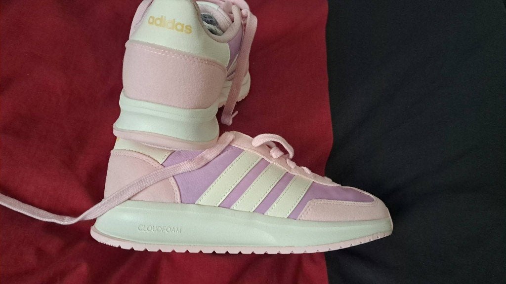 gympen, Adidas, Nieuw, Ophalen of Verzenden, Sneakers of Gympen
