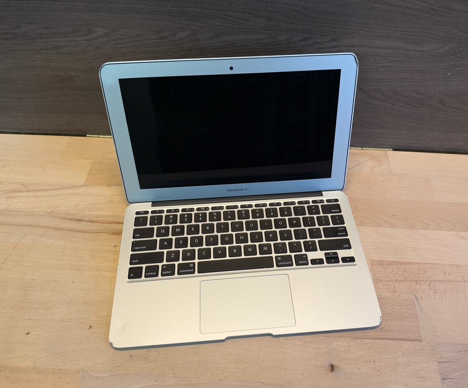 Macbook air A1465 Early2015, Computers en Software, Gebruikt, Qwerty, Ophalen of Verzenden, 128 GB of minder
