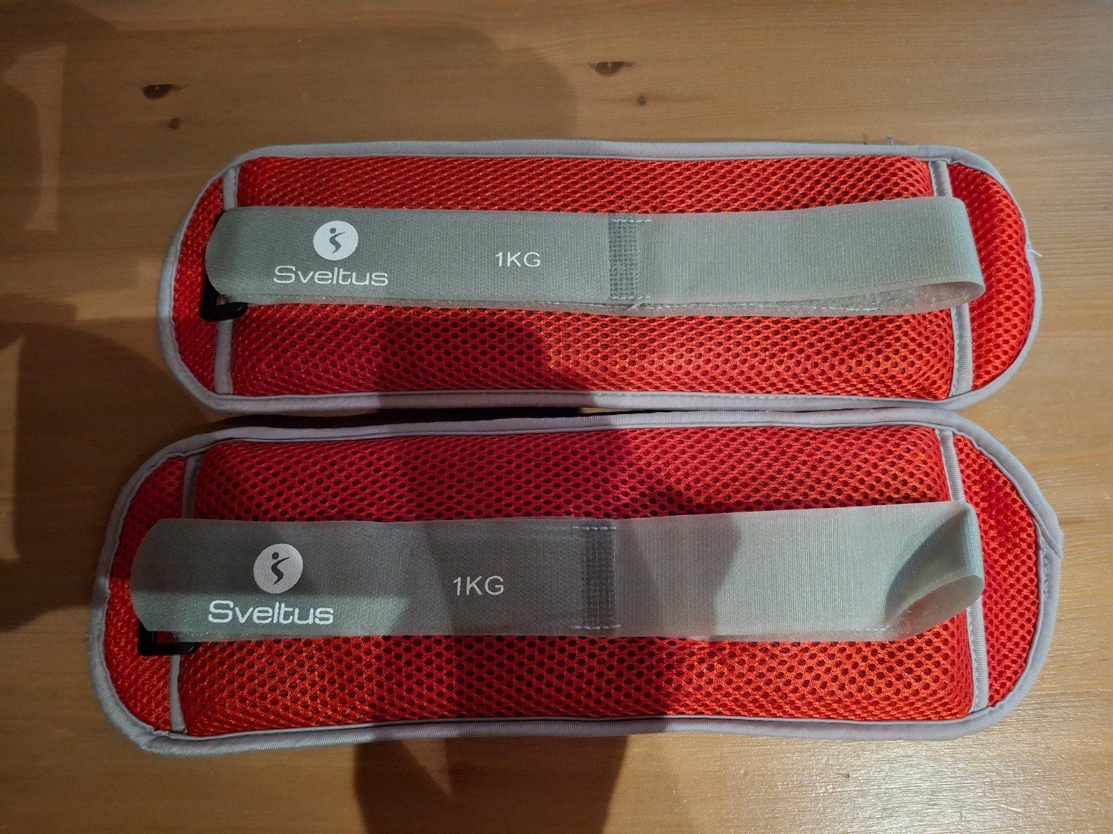 Sveltus Enkelgewichten 1KG ook voor aquarobics, Ophalen of Verzenden, Gebruikt, Benen, Halterschijven