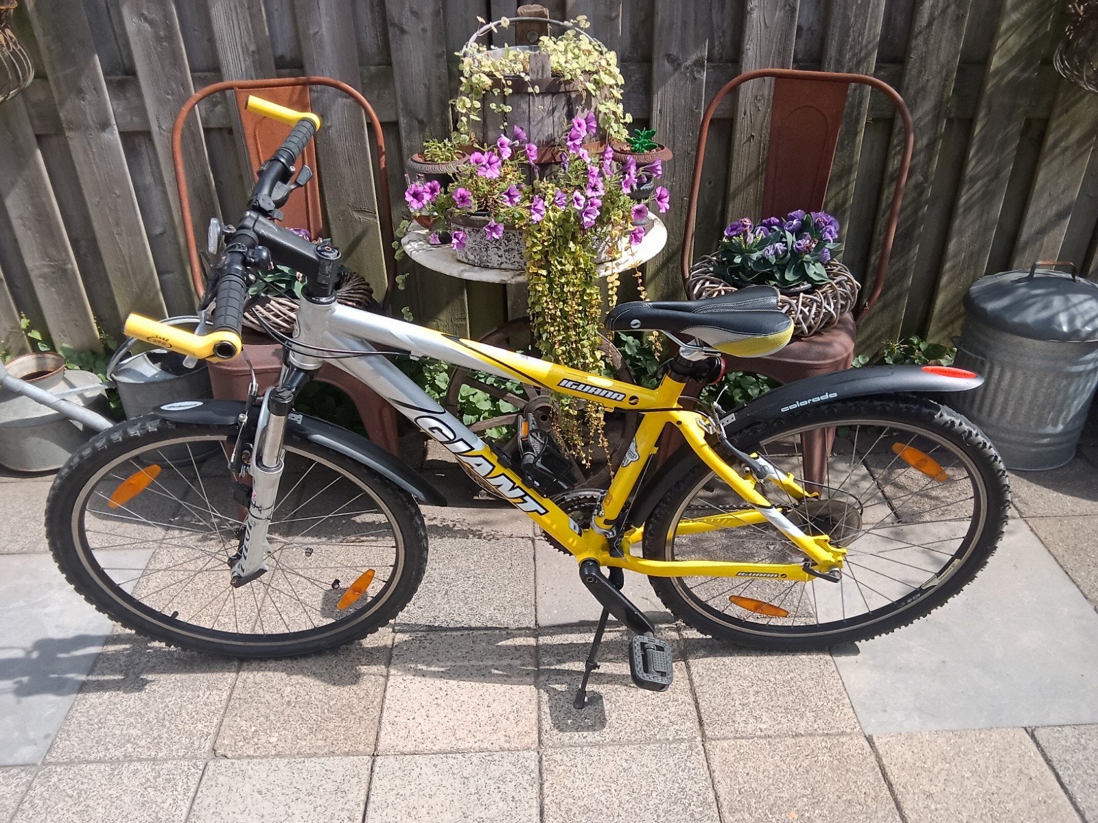 Giant Boulder mountainbike - Geel/Zilver, Ophalen, Gebruikt, Velgrem, Versnellingen