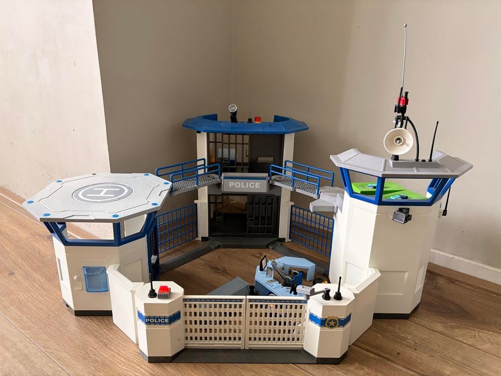 Playmobil politie bureau met gevangenis, Ophalen, Gebruikt, Complete set