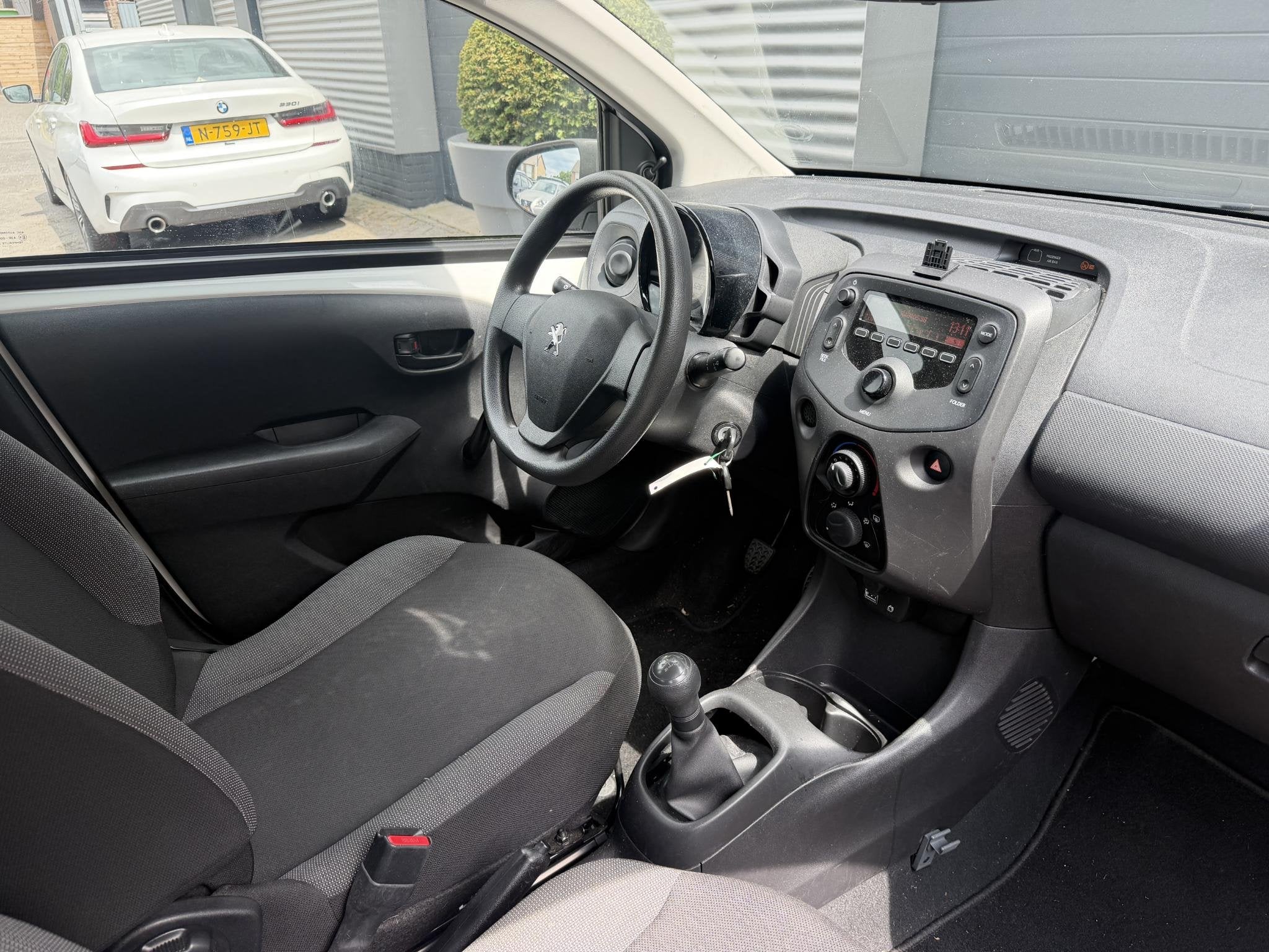 Peugeot 108 1.0 e-VTi Access | Radio | 5 Deurs | Xenon |, Auto's, Peugeot, Voorwielaandrijving, Start-stop-systeem, Stof, Gebruikt