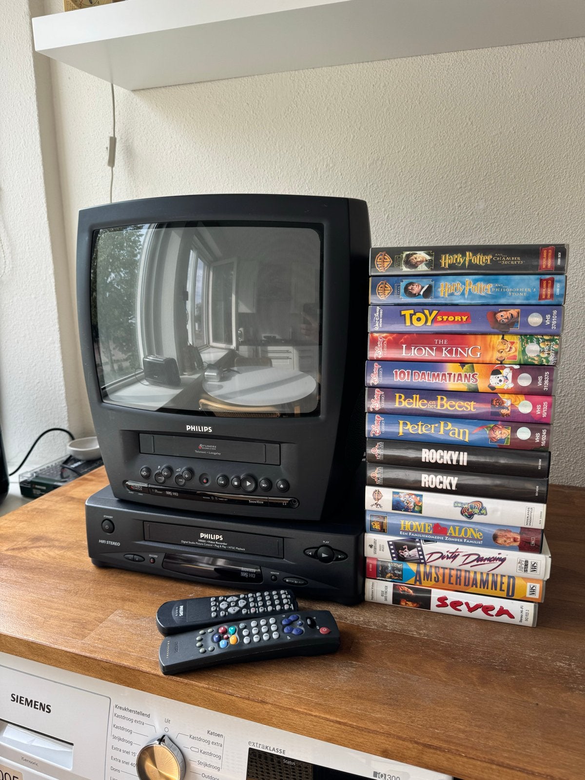 Philips TV met ingebouwde VHS-speler en VHS-collectie, Ophalen, Alle leeftijden, Actie en Avontuur, VHS