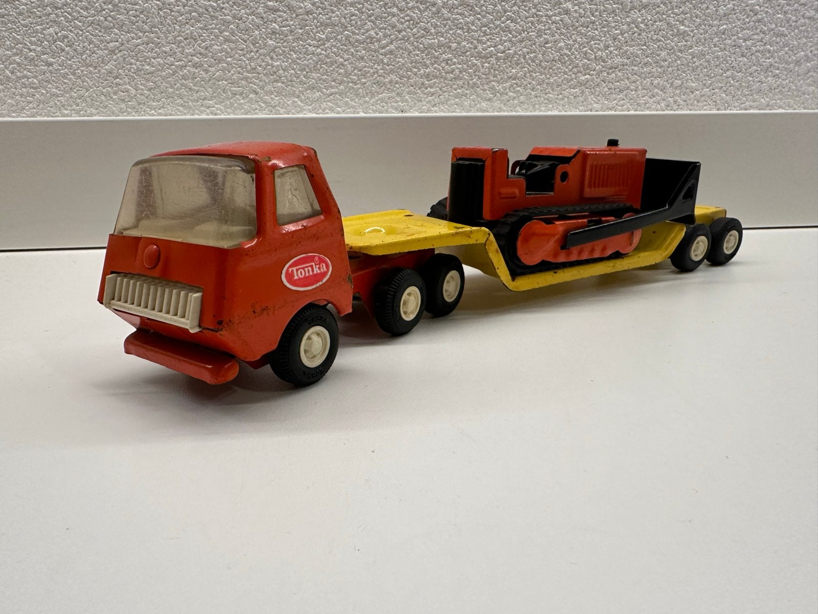 Tonka Truck met Bulldozer, Ophalen of Verzenden, Gebruikt, Bus of Vrachtwagen