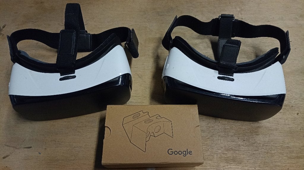 2x Samsung Gear VR bril oculus, Ophalen of Verzenden, Zo goed als nieuw, VR-bril, Telefoon