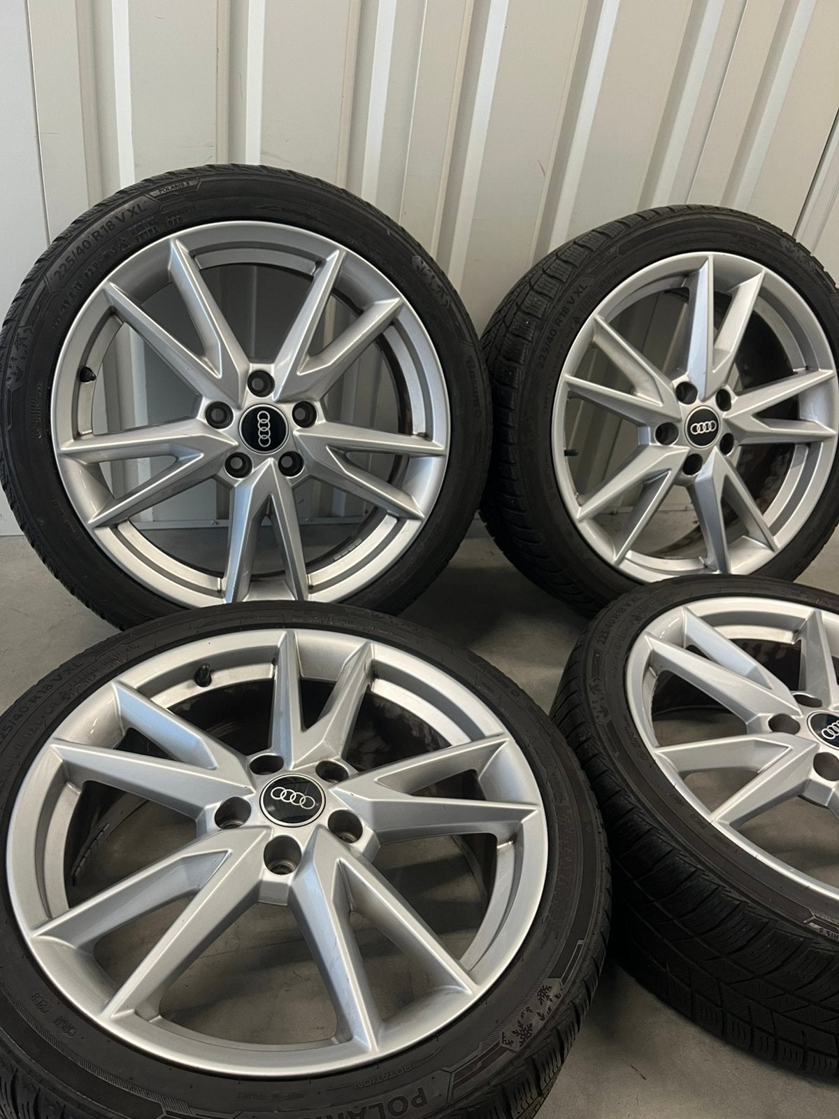Audi A3 18 inch orgineel 81A 601 025 F, Auto-onderdelen, Banden en Velgen, Gebruikt, Banden en Velgen, Winterbanden, Personenwagen