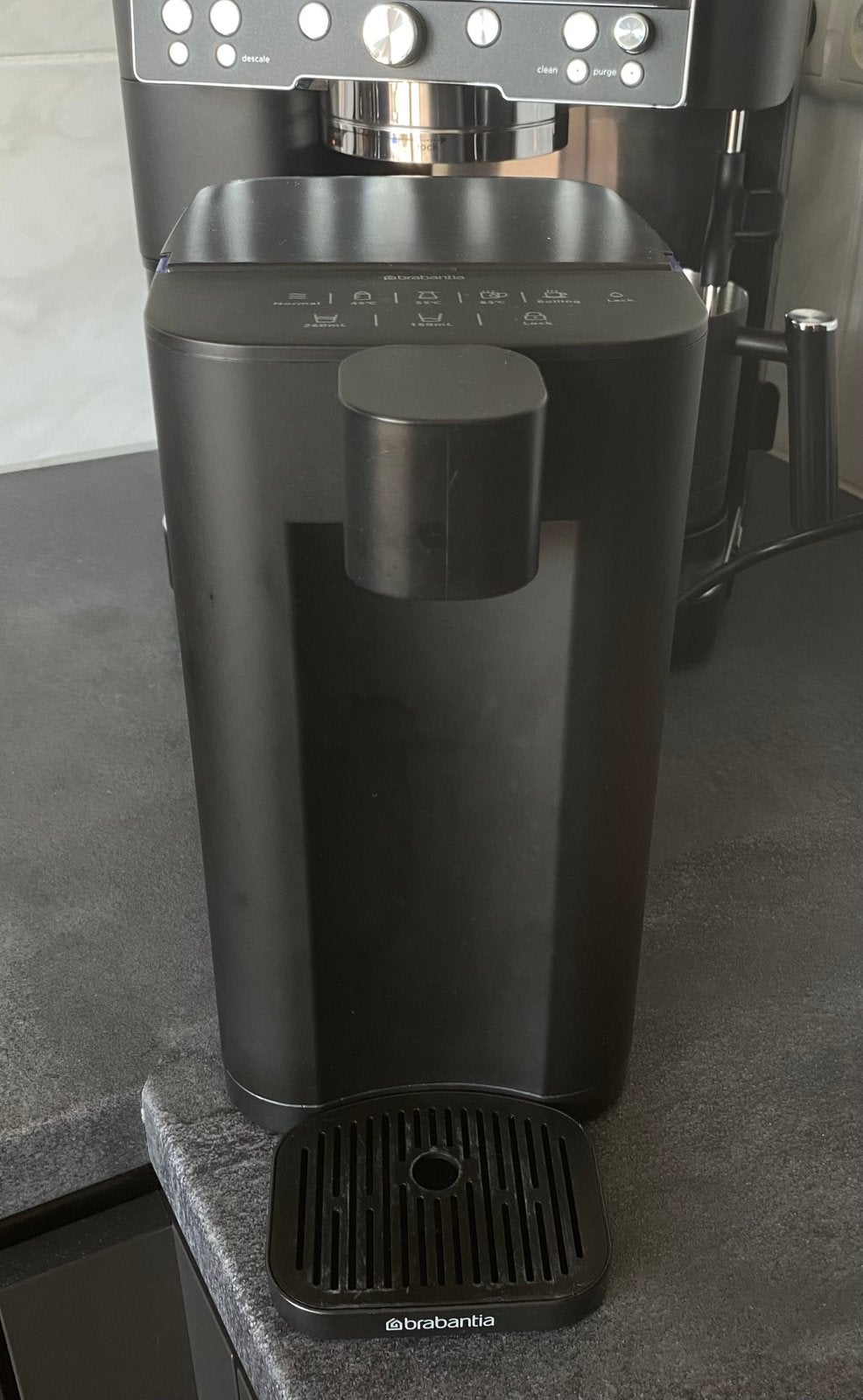 Waterdispenser, 10 kopjes of meer, Ophalen, Zo goed als nieuw, Koffiemachine