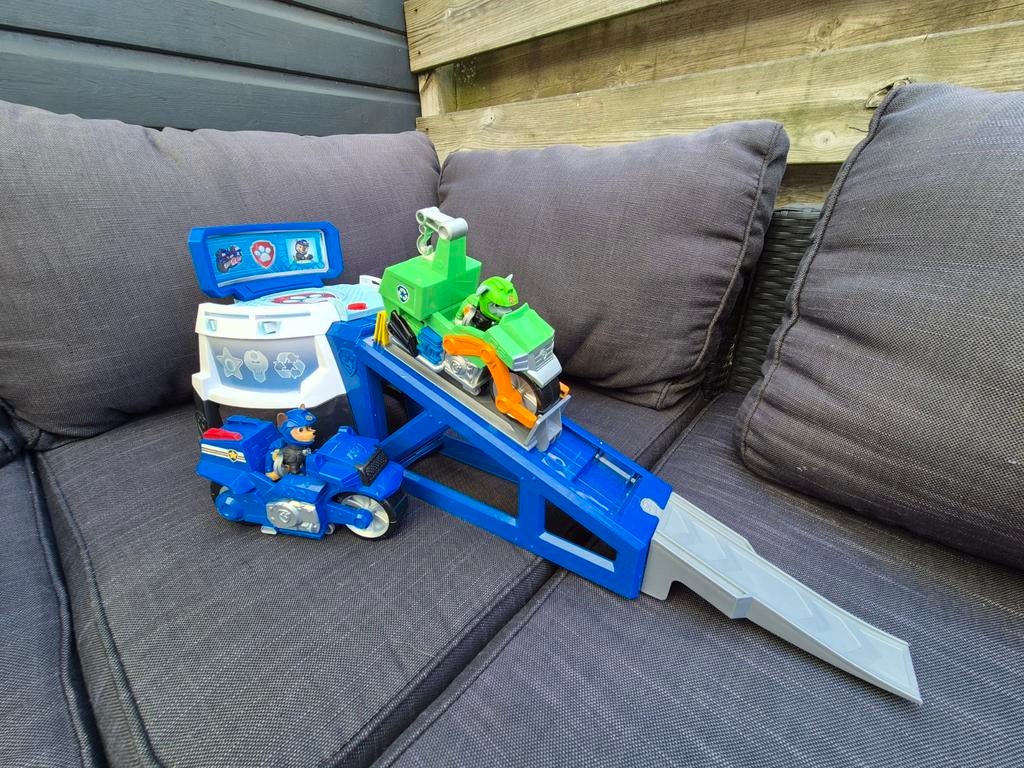 Paw Patrol Moto Pups HQ Speelset met Chase en Rubble, Ophalen, Gebruikt