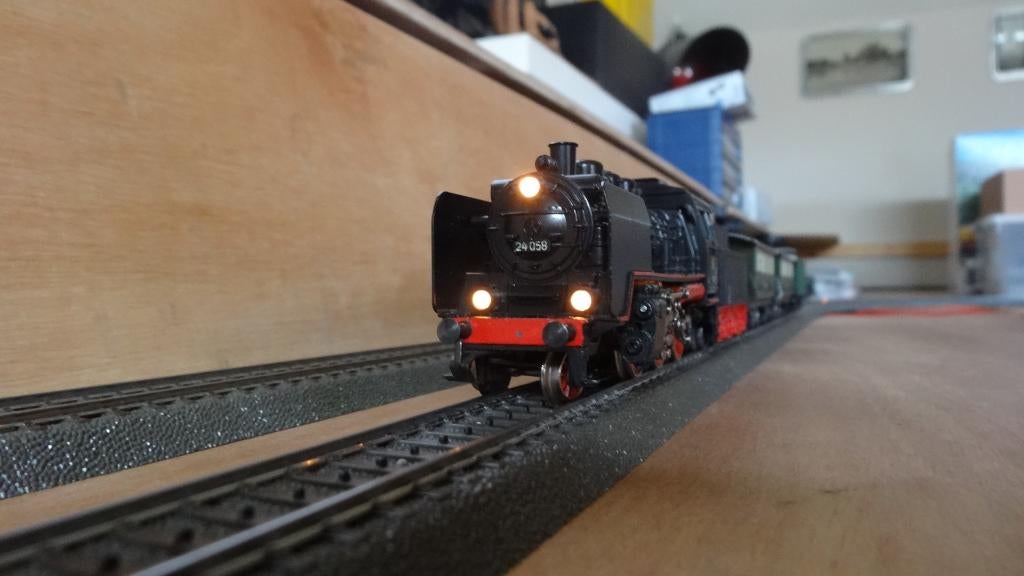 TENDERSTOOMLOC Marklin 3003 met SLEEP, Hobby en Vrije tijd, Modeltreinen | H0, Gebruikt, Treinset, Wisselstroom, Märklin, Ophalen of Verzenden