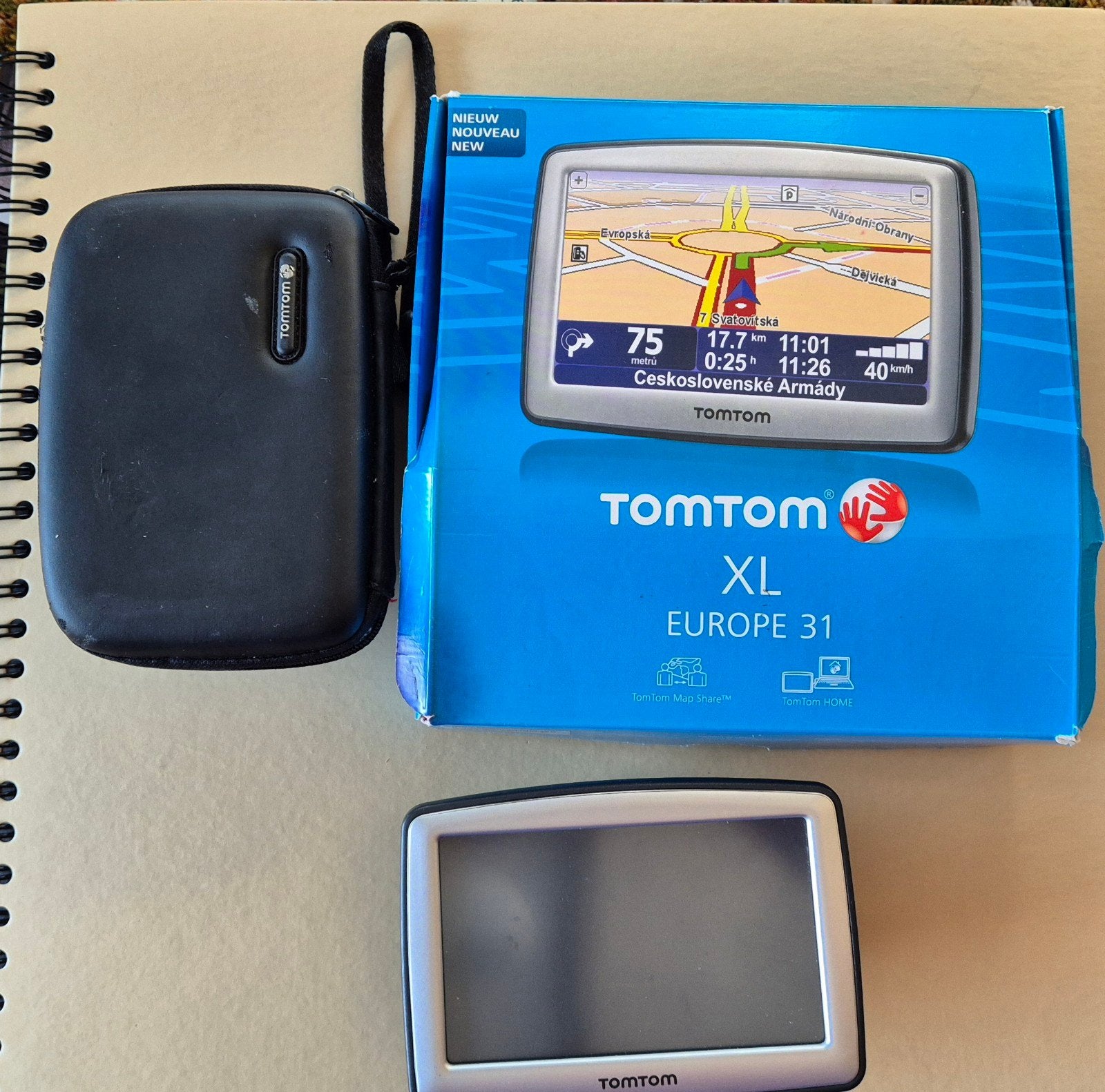 TomTom XL Europe 31 Navigatiesysteem met hoesje, Auto diversen, Autonavigatie, Ophalen of Verzenden, Gebruikt