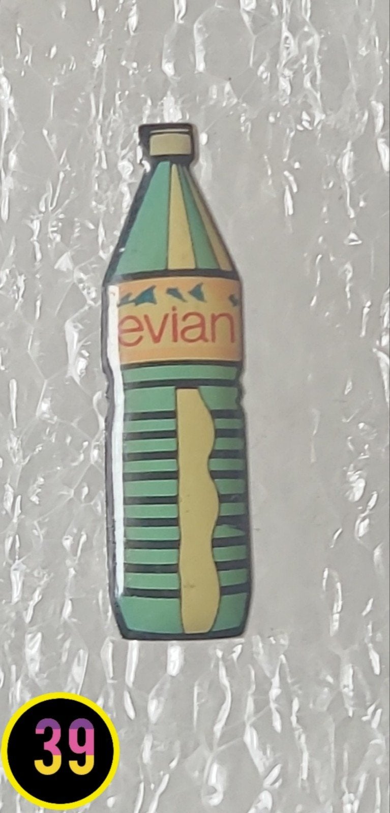 Evian Flesje Pin - Uniek Verzamelobject, Verzenden
