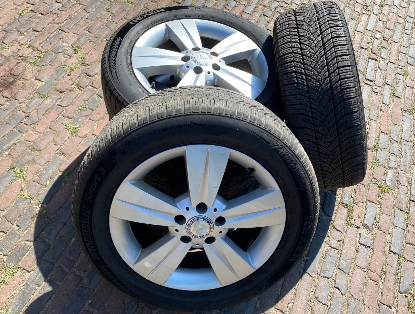 17” Mercedes Vito W639 velgen + 225/55R17 winterbanden 2025, Auto-onderdelen, Banden en Velgen, Bestelwagen, Banden en Velgen