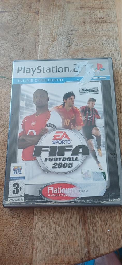 FIFA Football 2005 - PlayStation 2 (PS2) - Platinum, Spelcomputers en Games, Gebruikt, Ophalen of Verzenden, Sport, 3 spelers of meer
