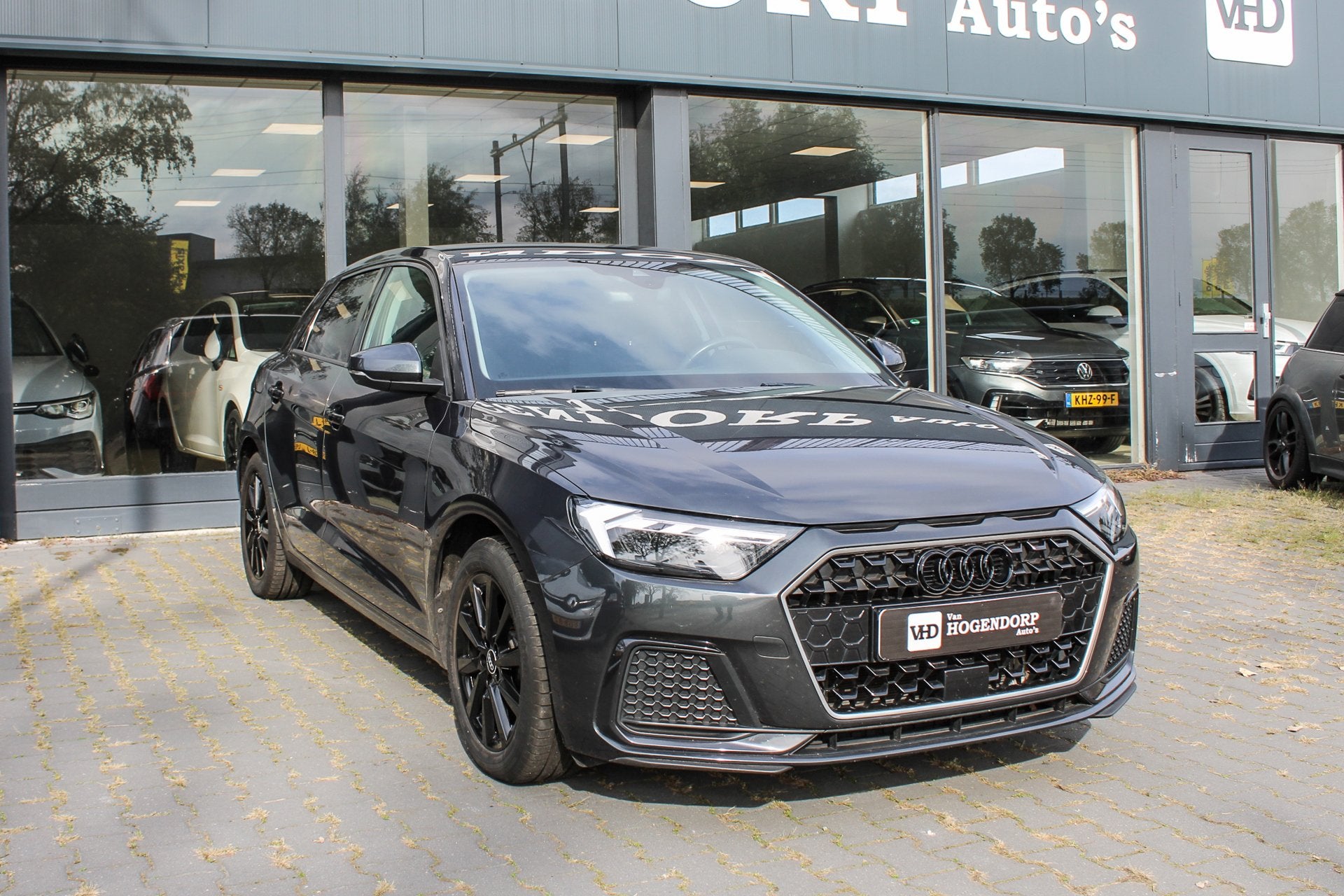 Audi A1 Sportback 25 TFSI Pro Line NAVI CARPLAY AUTOMAAT, Auto's, Dealer onderhouden, Stof, 95 pk, Origineel Nederlands