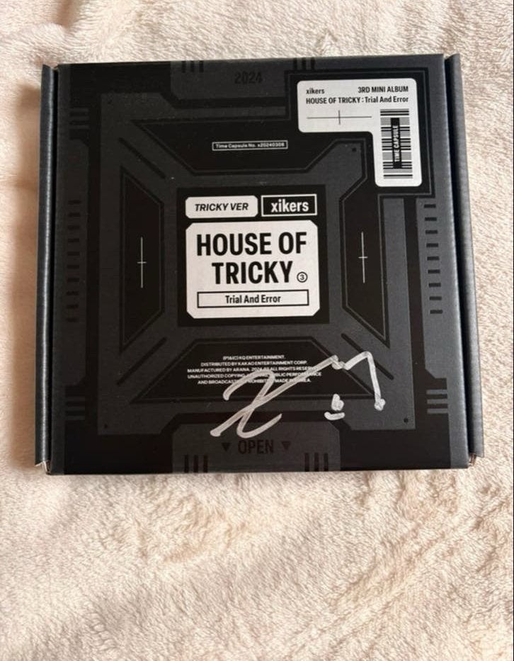 Signed Junmin album Xikers -House of Tricky: Trial And Error, K-pop, Ophalen of Verzenden, Zo goed als nieuw, Inclusief boekje