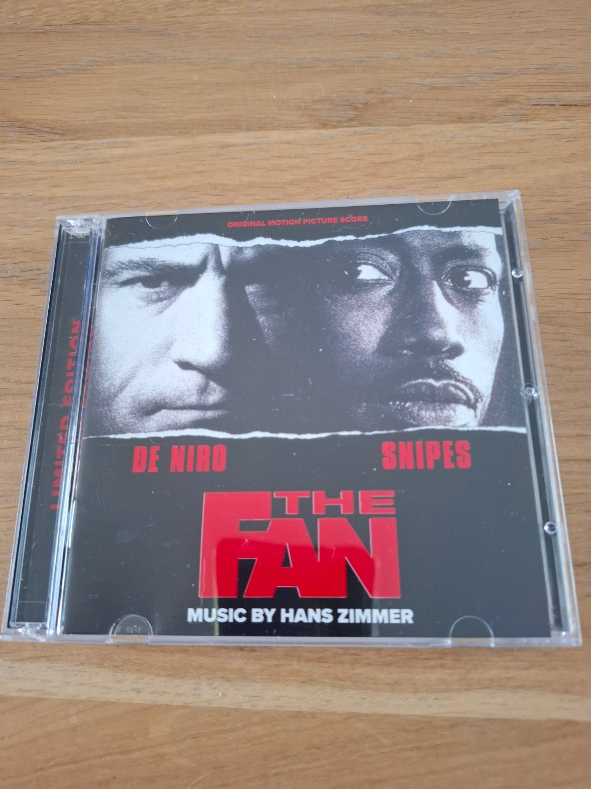 Hans Zimmer, Verzenden, Soundtrack, Zo goed als nieuw, Bonusmateriaal
