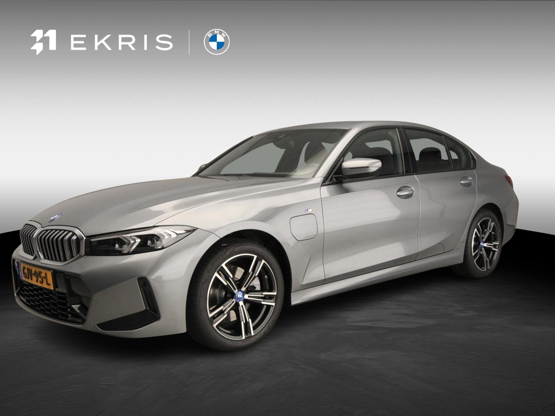 BMW 3 Serie Sedan 320e | M-Sportpakket | LED | Navigatie | S
