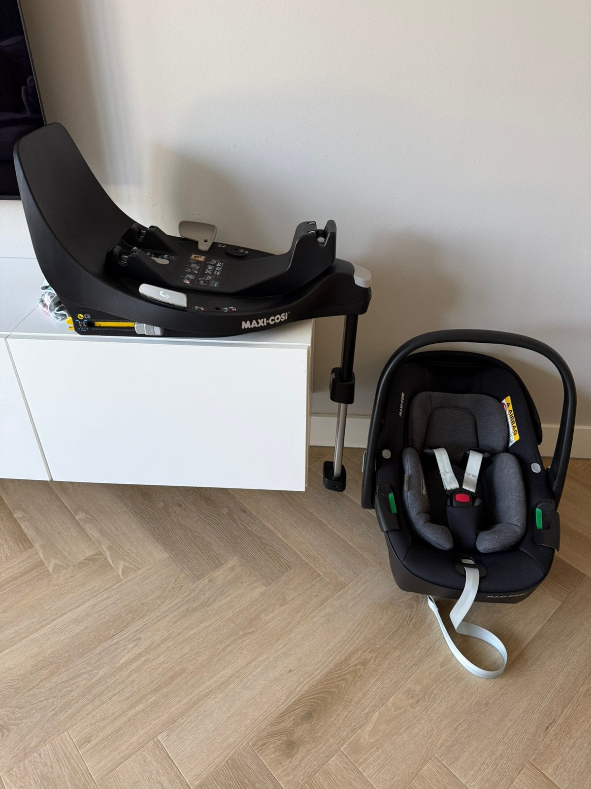 Maxi-Cosi Pebble 360 met Familyfix 360 base, Ophalen, Gebruikt, Zijbescherming, Isofix
