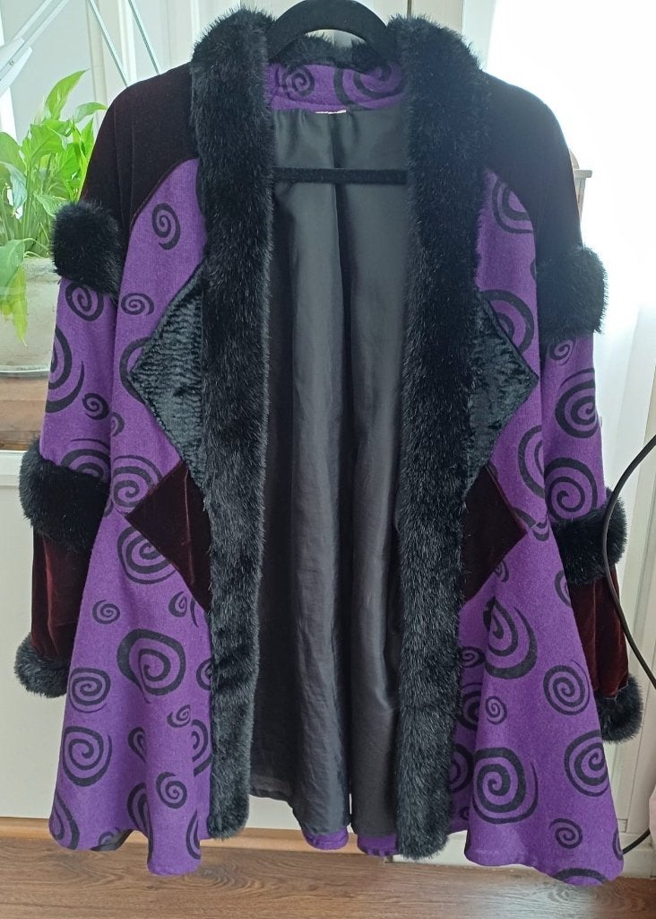 Vintage Paars wollen jasje jaren 80-90 design /gothic maat L, Ophalen of Verzenden, Zo goed als nieuw, Maat 42/44 (L), Meerkleurig
