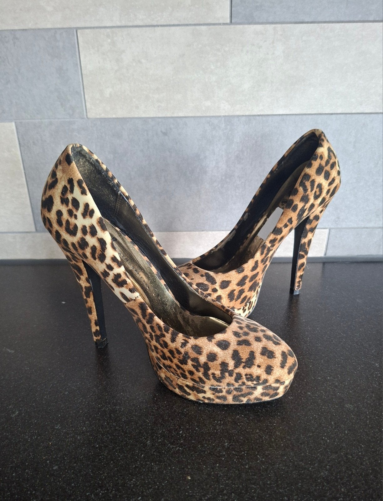 Panter hakken maat 40/41, Kleding | Dames, Bruin, Ophalen of Verzenden, Zo goed als nieuw, Pumps