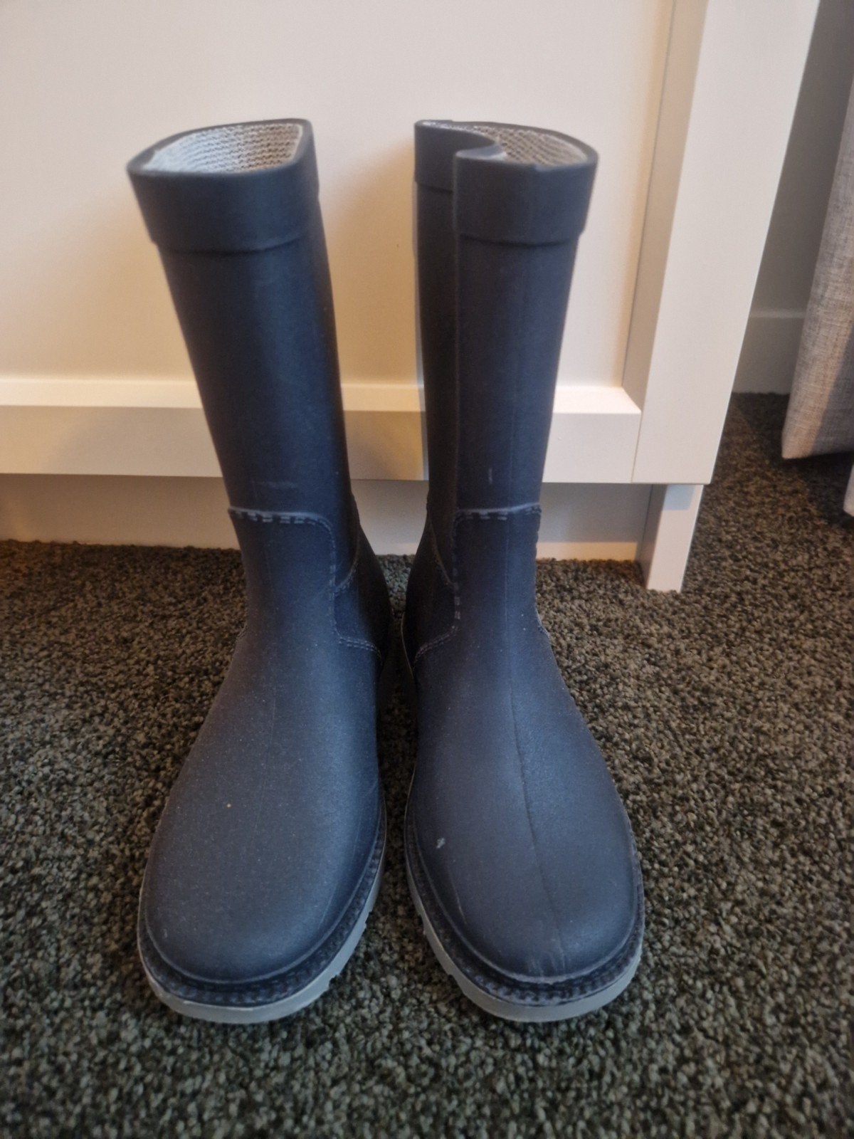 Nieuwe donkerblauwe laarzen, maat 28, Kleding | Dames, Schoenen, Ophalen of Verzenden, Nieuw, Blauw, Lage of Enkellaarzen