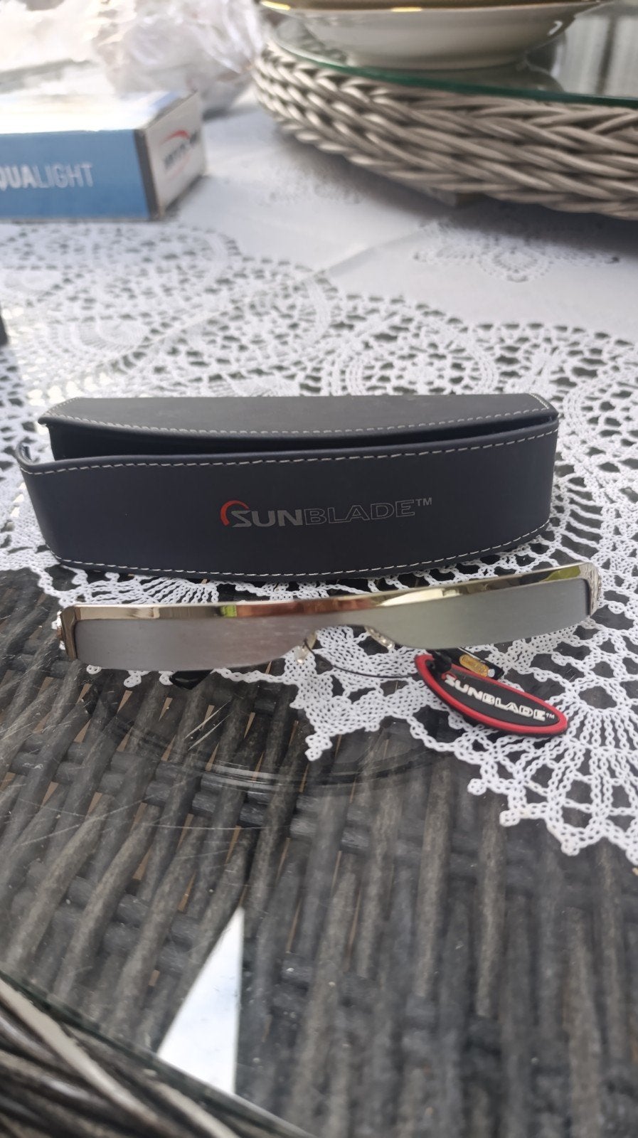 Nieuwe Sunblade zonnebril met beschadigd etui, Ophalen of Verzenden, Nieuw, Overige merken