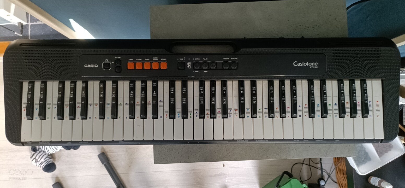 Casio Casiotone CT-S100 keyboard met standaard, Ophalen, Casio, Met standaard, 61 toetsen