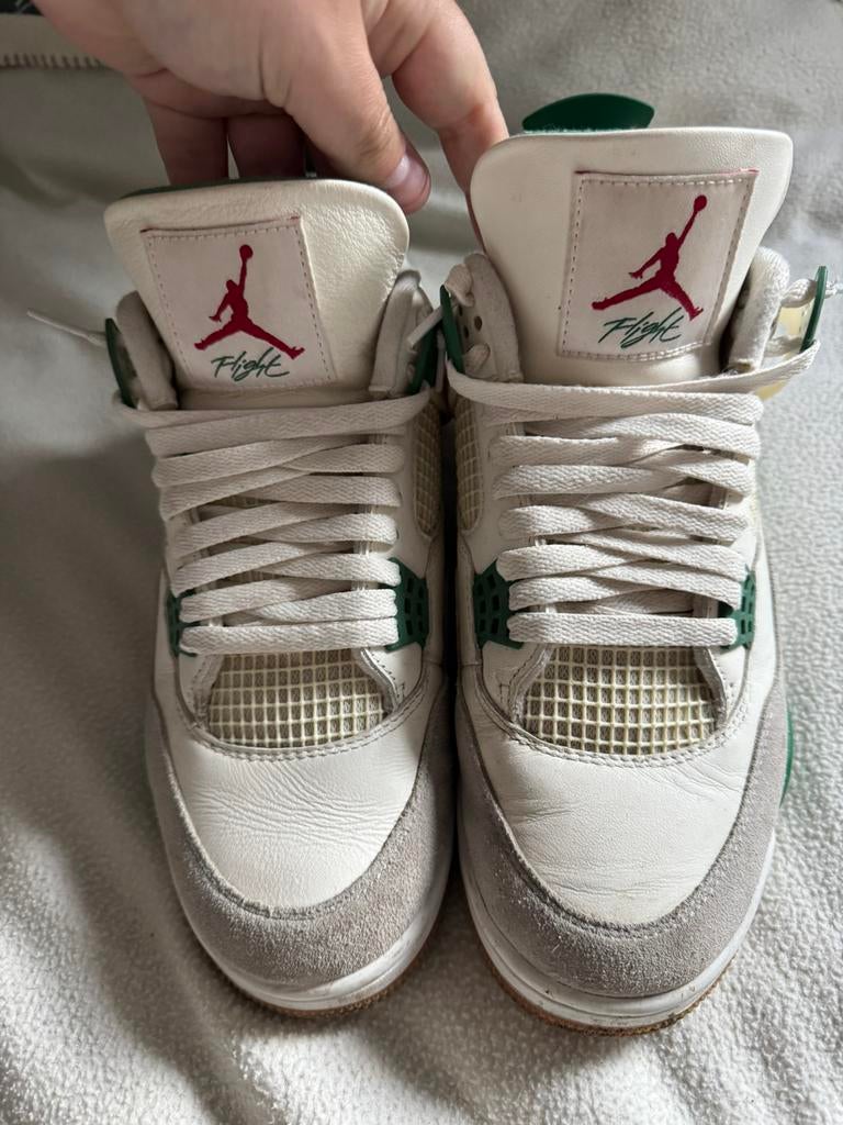 Jordan 4 SB Pine Green maat 44, Kleding | Heren, Schoenen, Verzenden, Wit, Sneakers of Gympen, Zo goed als nieuw