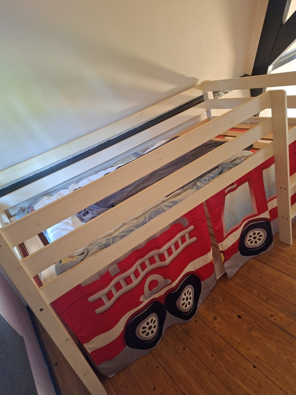 Leuk kinderbed met brandweer thema, Kinderen en Baby's, Gebruikt, 70 tot 85 cm, 160 tot 180 cm, Ophalen