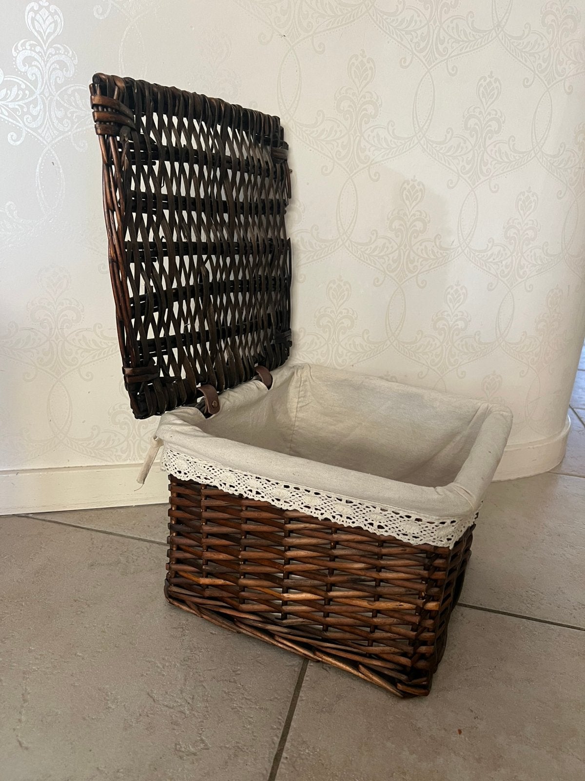 Rieten mand 30x30 cm, Ophalen, Zo goed als nieuw, Rechthoekig, Riet