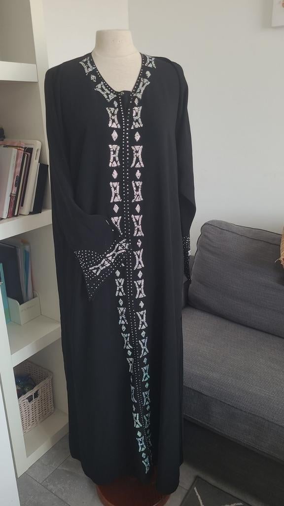 Zwarte Abaya met strass details maat L, Ophalen of Verzenden