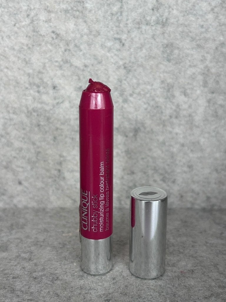Clinique Chubby Stick Colour Lipbalm 07 Super Strawberry, Lippen, Ophalen of Verzenden, Zo goed als nieuw, Make-up
