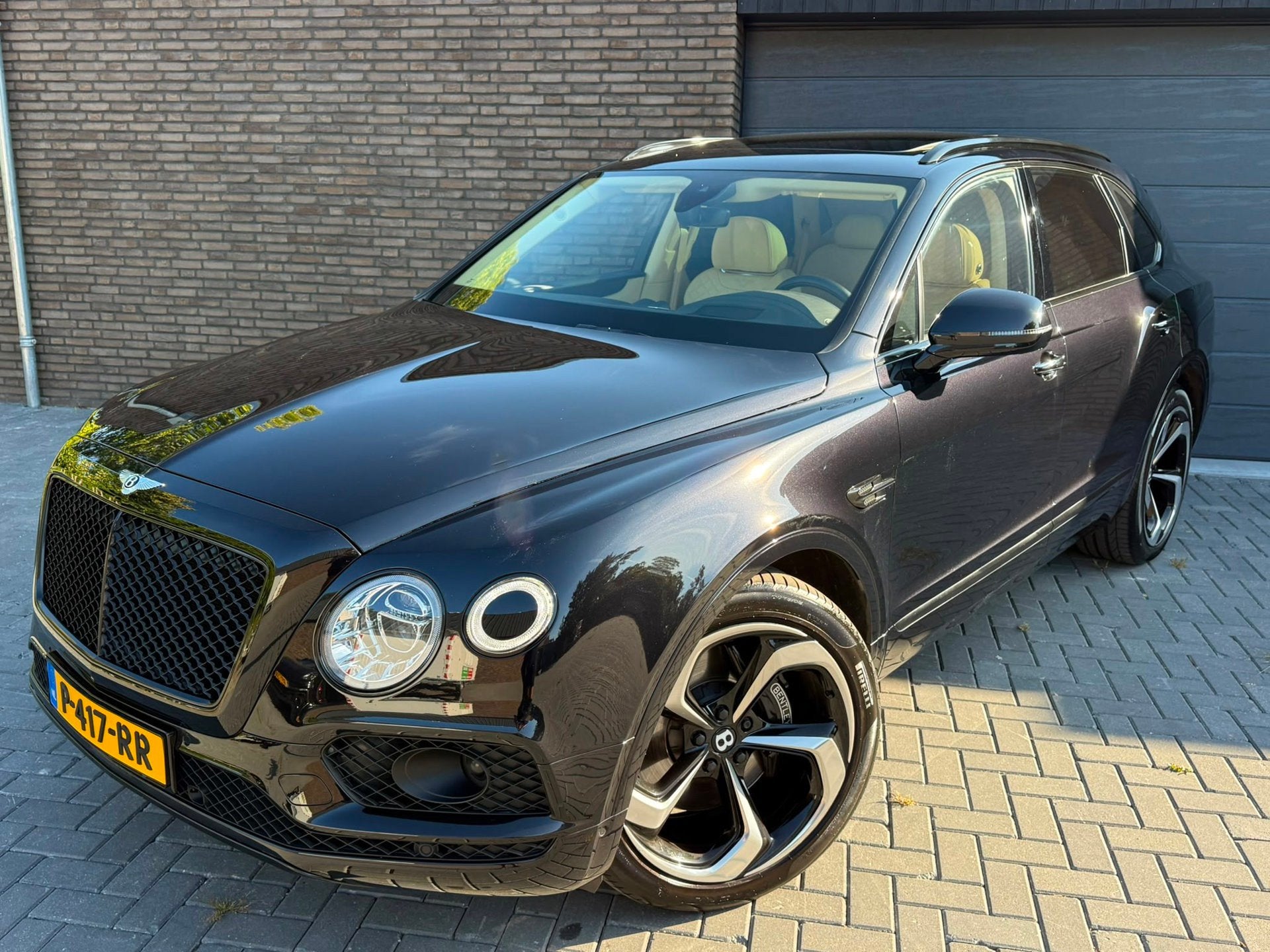 Bentley Bentayga 4.0 V8, Mulliner, NIEUWSTAAT!, NAIM, 22'' D, Automaat, Bentayga, Gebruikt, Zwart