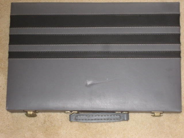 Backgammon in skai koffer, Ophalen of Verzenden, Gebruikt