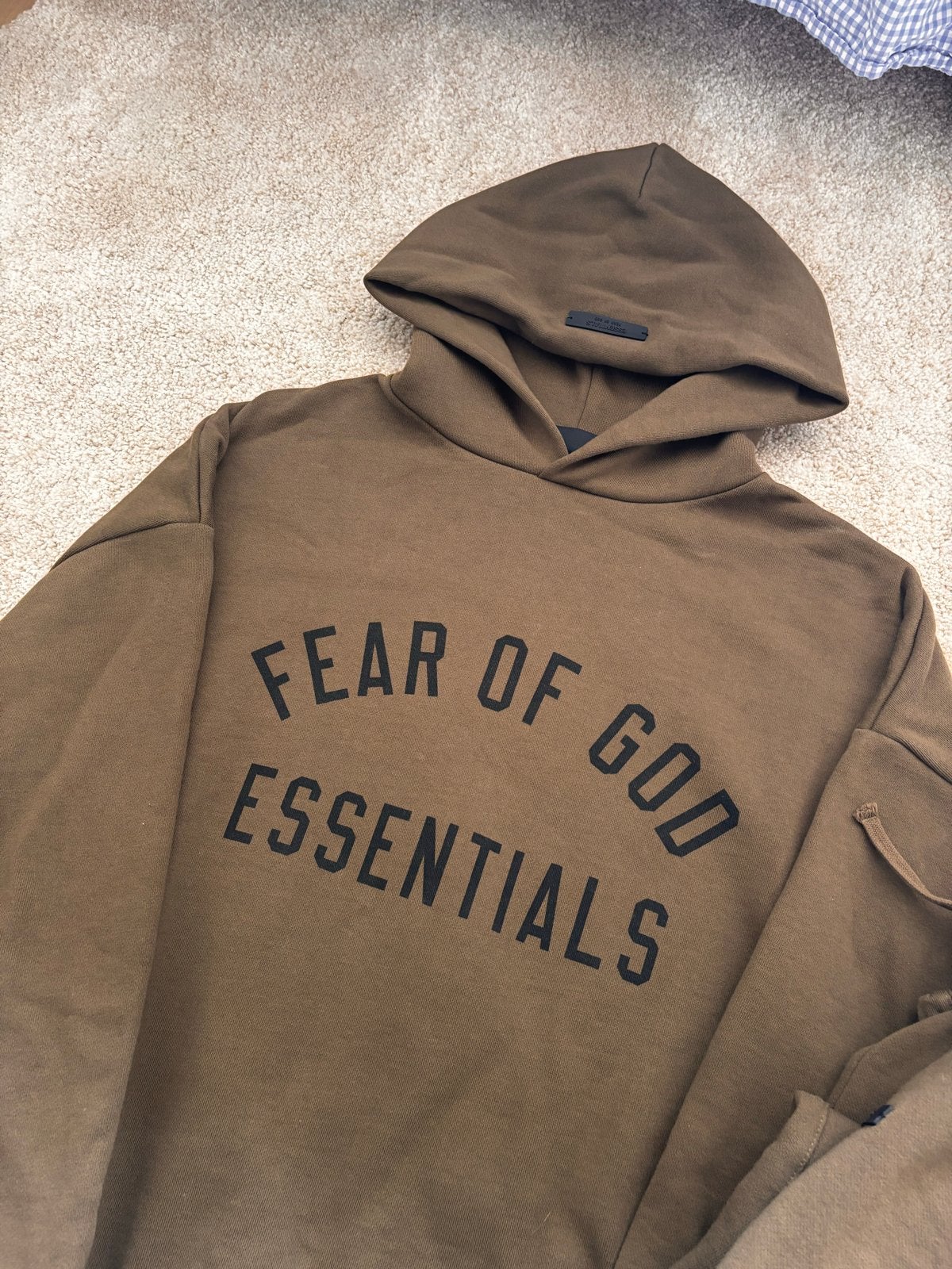 Fear of God Essentials Hoodie & Jogger Set - Bruin, Ophalen of Verzenden, Zo goed als nieuw, Maat 38/40 (M), Bruin